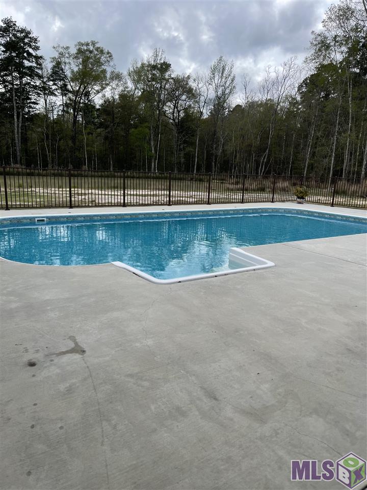 19398 Perrilloux Road Livingston, LA 70754 - Photo 34 of 39 Pool