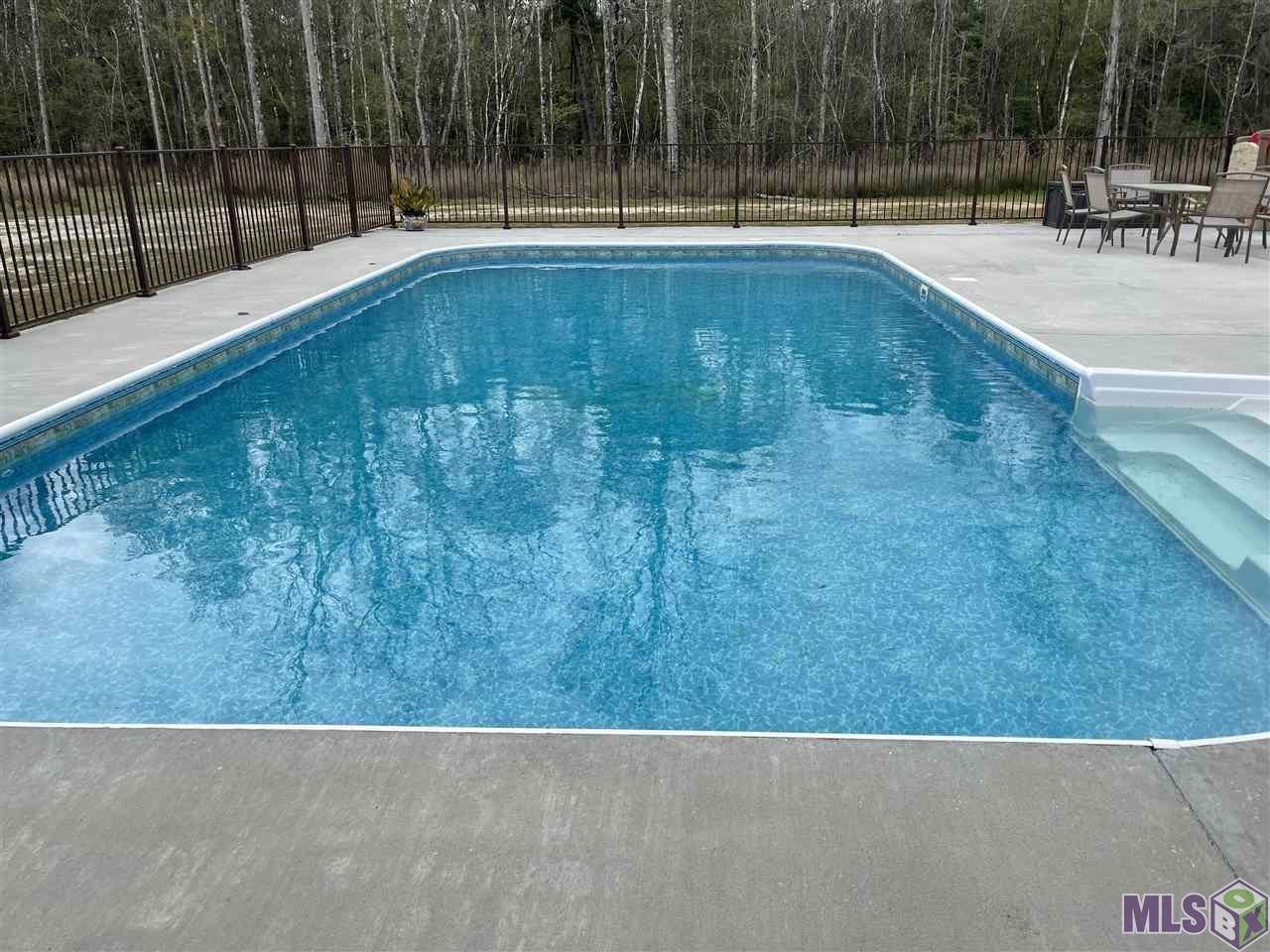 19398 Perrilloux Road Livingston, LA 70754 - Photo 35 of 39 Saltwater Pool