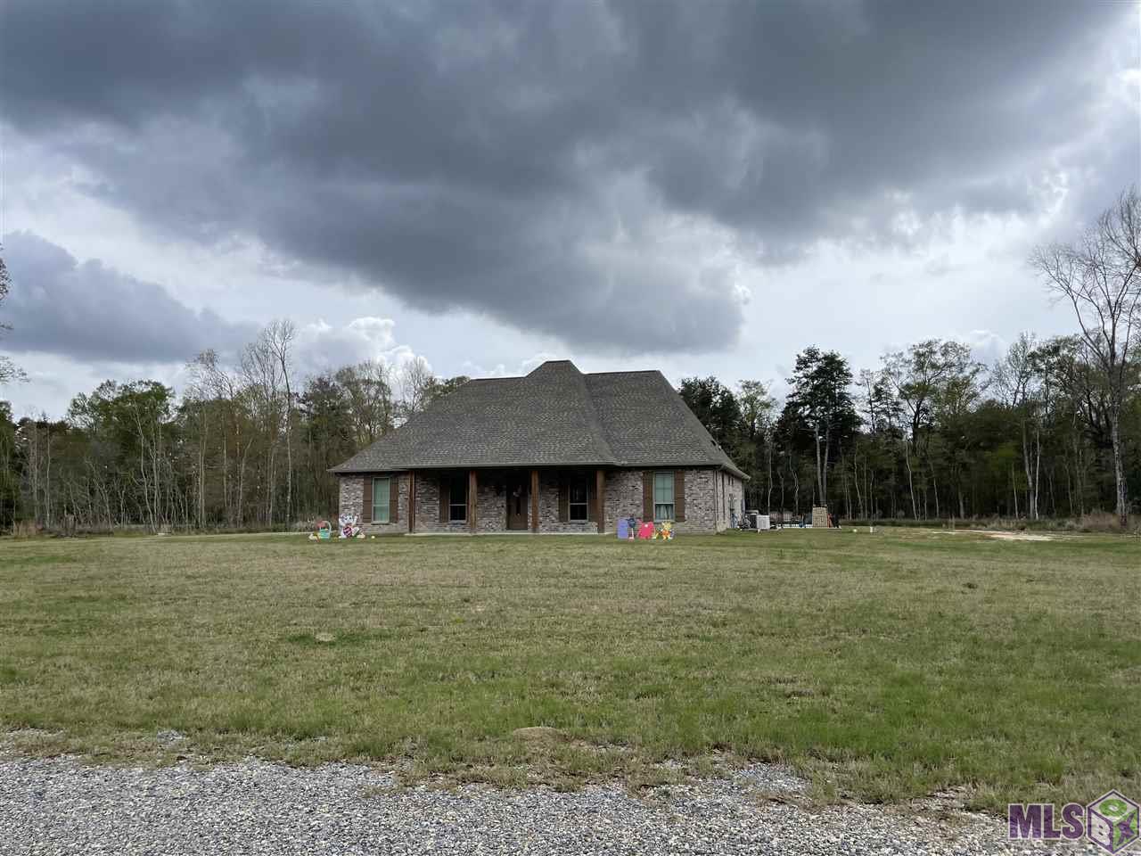 19398 Perrilloux Road Livingston, LA 70754 - Photo 6 of 39 Front Yard
