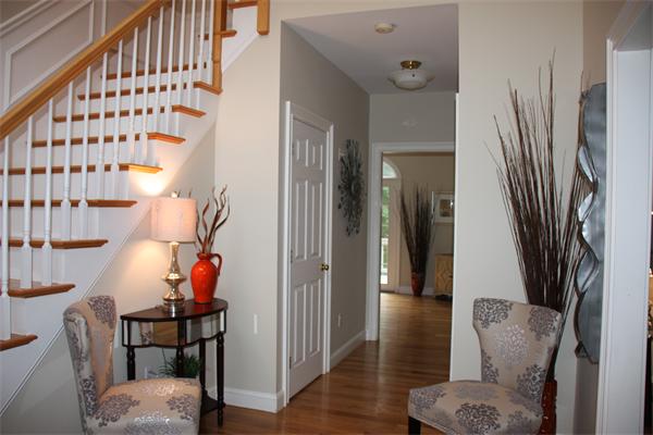 640 Chestnut Street Needham, MA 02492 - Photo 2 of 28 Gallery Image 2