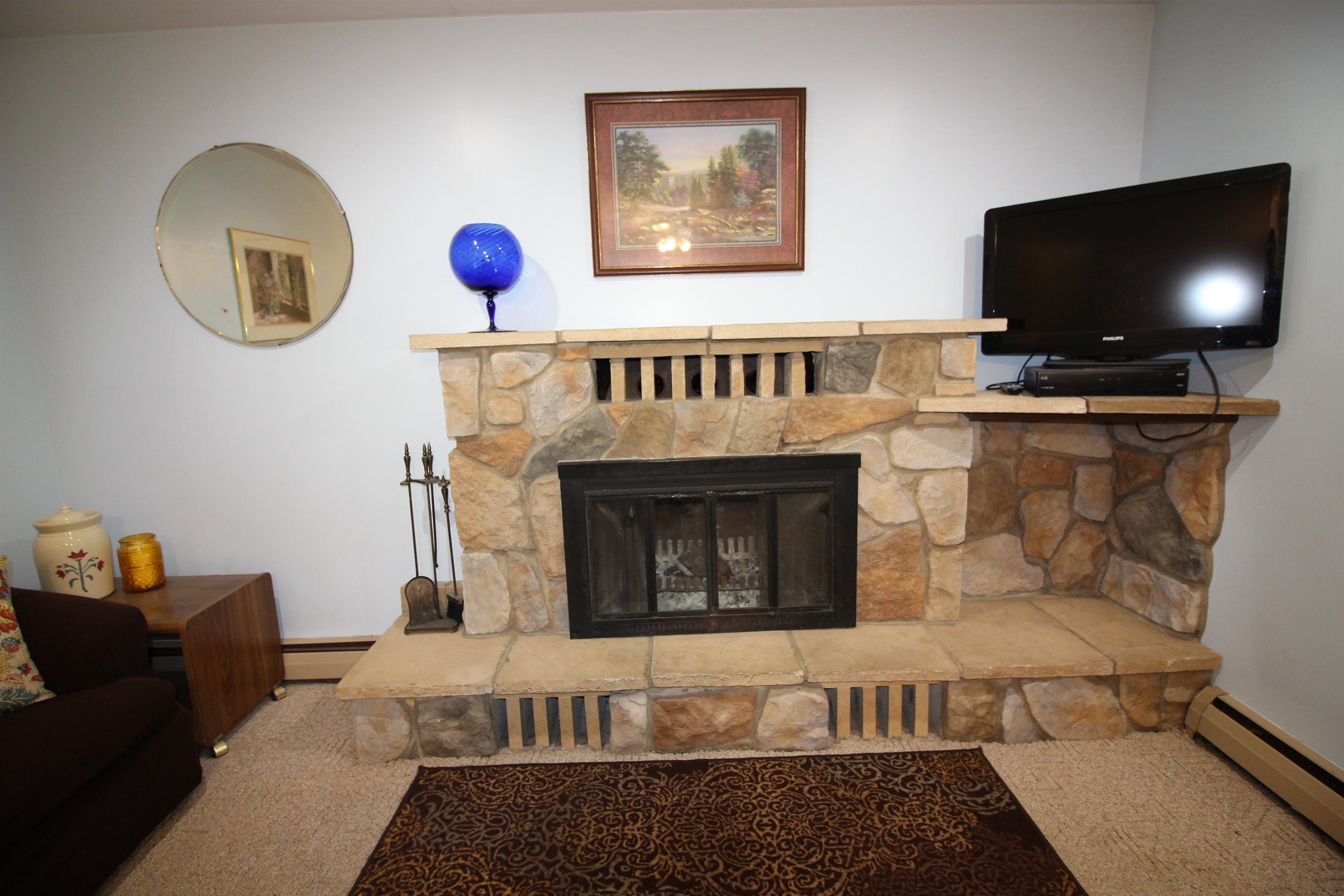 10190 Jeddo Road Avoca, MI 48006 - Photo 40 of 68 In family room/country kitchen