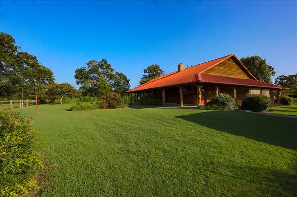 $1,250,000 | 16403-16515 Macey Road, Hearne, TX 77859