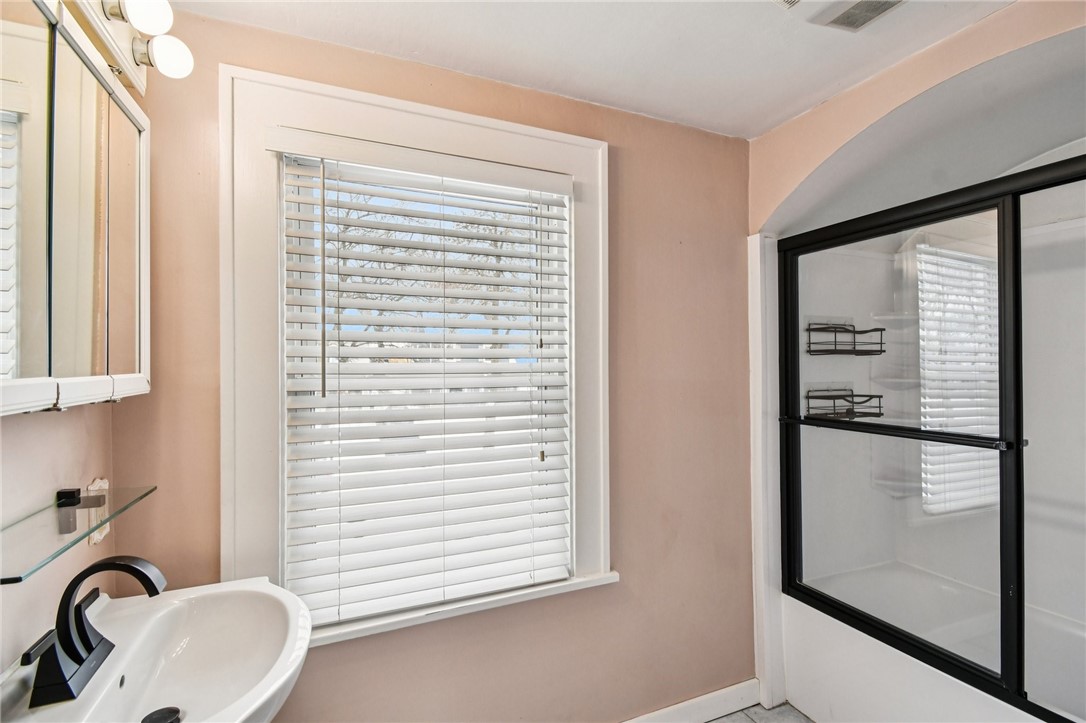 55 Colebourne Road Rochester, NY 14609 - Photo 17 of 25