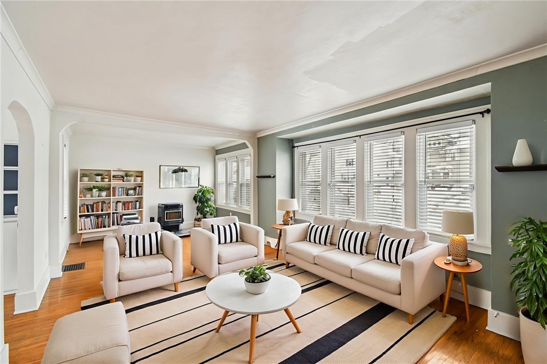 55 Colebourne Road Rochester, NY 14609 - Photo 3 of 25