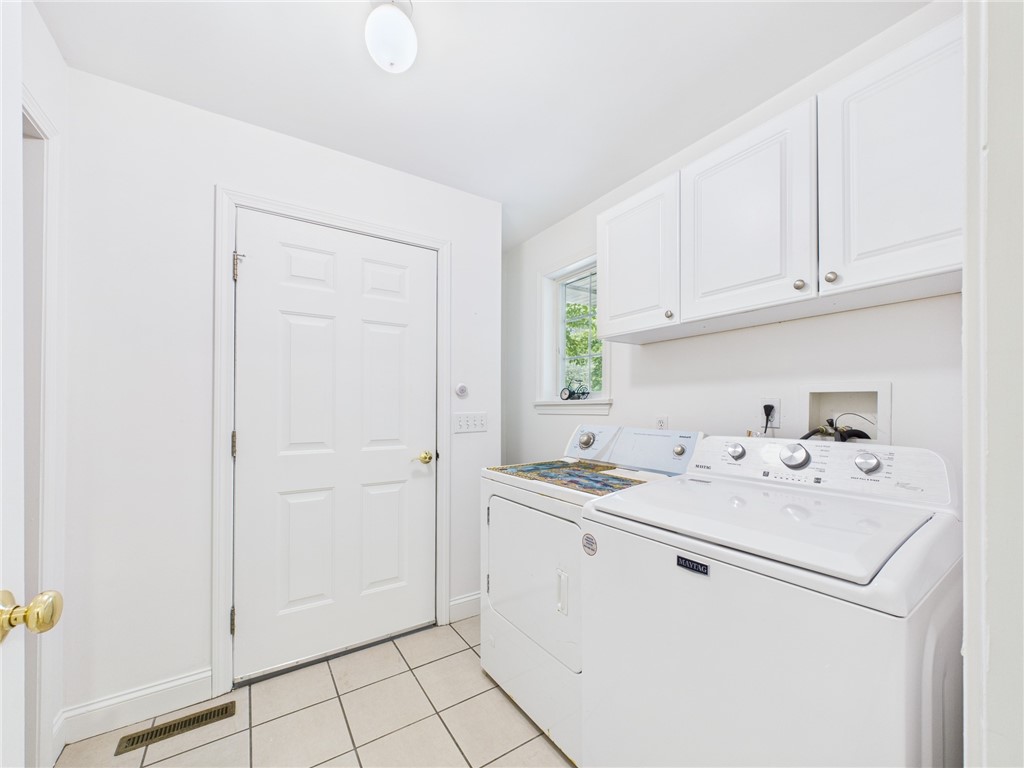 56 Wanda Street Narragansett, RI 02882 - Photo 12 of 25