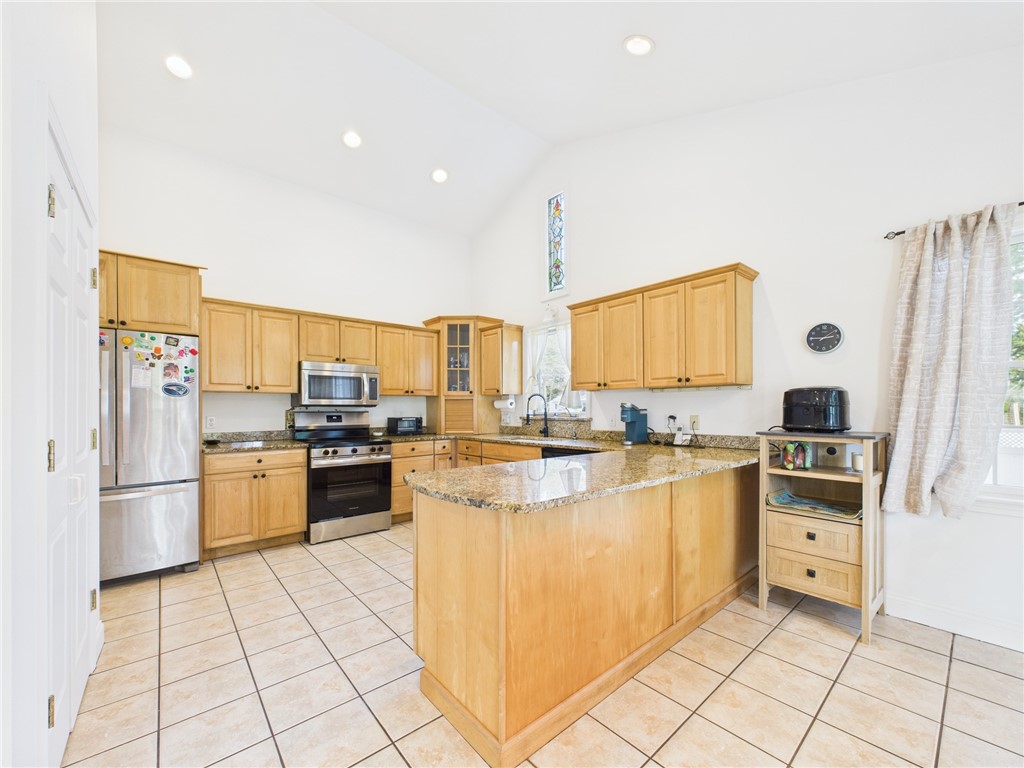 56 Wanda Street Narragansett, RI 02882 - Photo 6 of 22 Soaring ceilings
