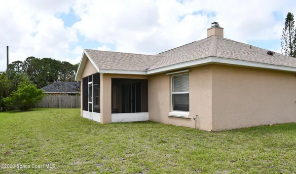 $1,800 | 995 Black Coral Avenue Northwest, Palm Bay, FL 32907