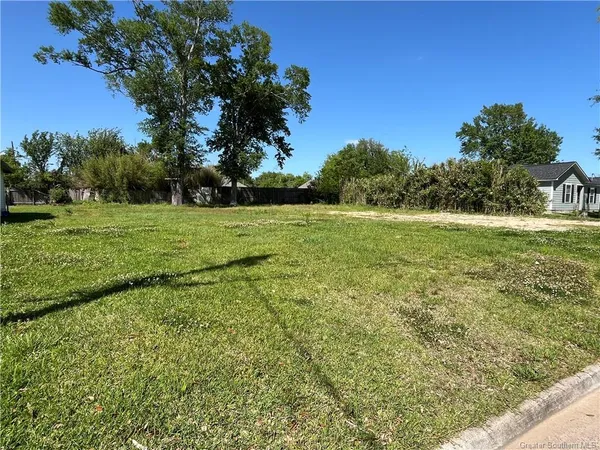$18,000 | 1015 Sycamore Street, Lake Charles, LA 70601