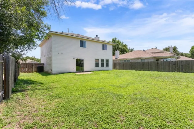 $2,100 | 1450 Newbury Street, Georgetown, TX 78626