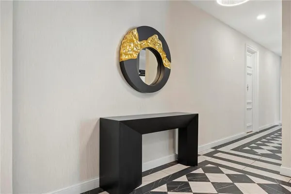 $374,500 | 4545 Wornall Road, Unit 102, Kansas City, MO 64111