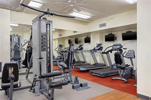$374,500 | 4545 Wornall Road, Unit 102, Kansas City, MO 64111