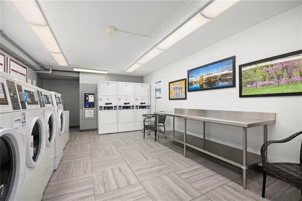 $374,500 | 4545 Wornall Road, Unit 102, Kansas City, MO 64111