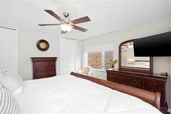 $374,500 | 4545 Wornall Road, Unit 102, Kansas City, MO 64111