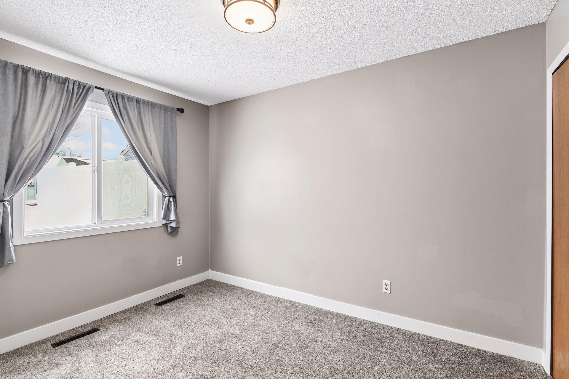 5232 148th Street West Apple Valley, MN 55124 - Photo 16 of 23