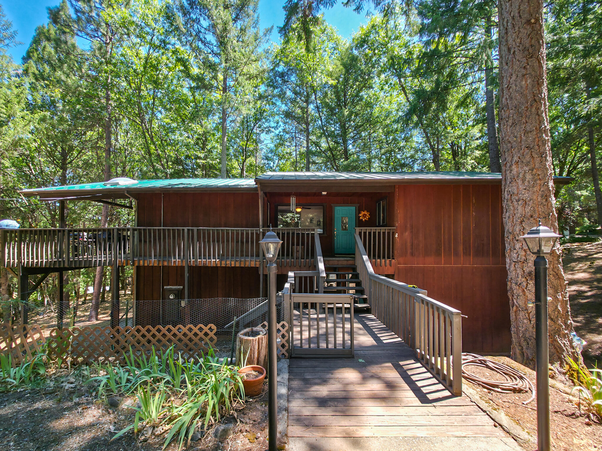 500 Timber Ridge Road Weaverville, CA 96093 - Photo 4 of 61 walk way to front door