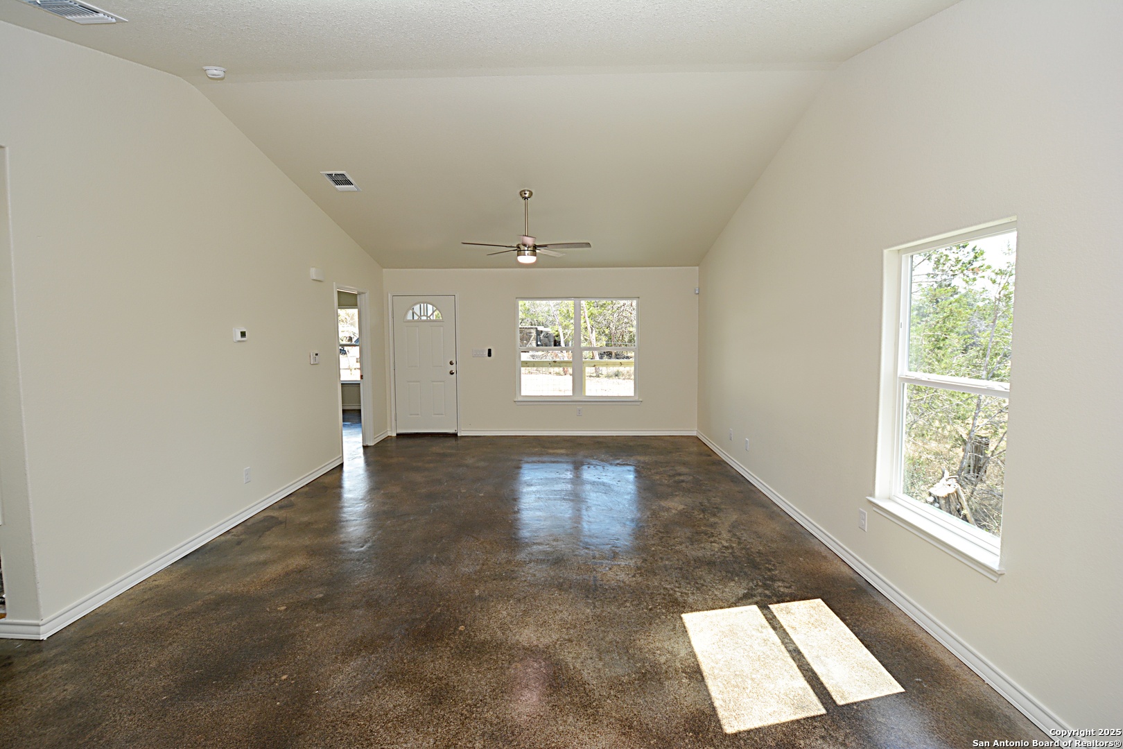 1452 Laguna Spring Branch, TX 78070 - Photo 4 of 10