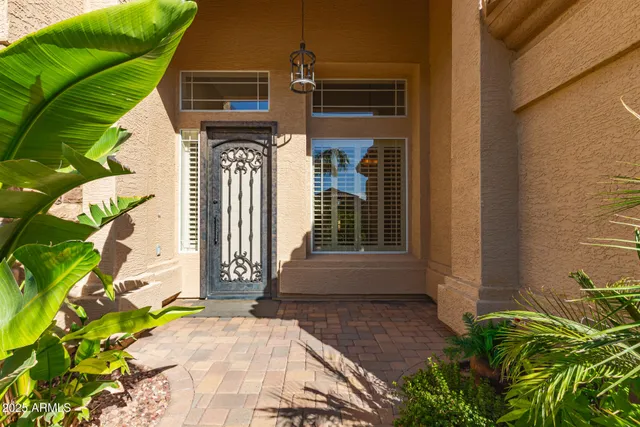 $989,000 | 2090 East Finley Street, Gilbert, AZ 85296