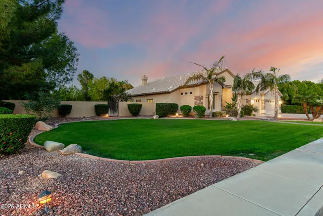 $989,000 | 2090 East Finley Street, Gilbert, AZ 85296