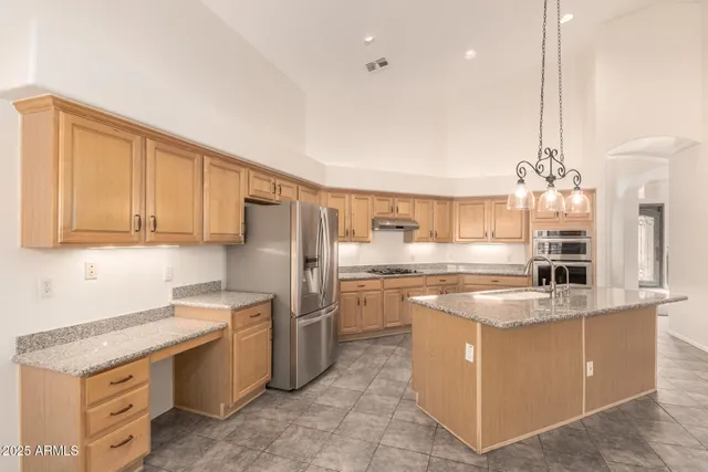 $989,000 | 2090 East Finley Street, Gilbert, AZ 85296