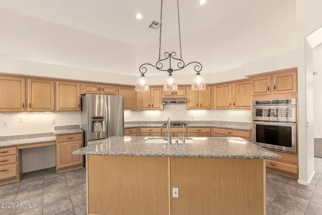 $989,000 | 2090 East Finley Street, Gilbert, AZ 85296