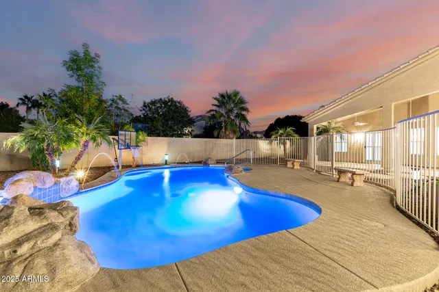 $989,000 | 2090 East Finley Street, Gilbert, AZ 85296