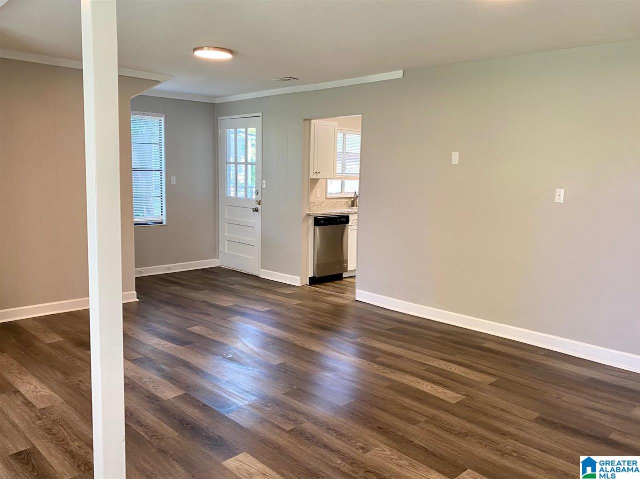 528 Lovett Street Midfield, AL 35228 - Photo 10 of 33