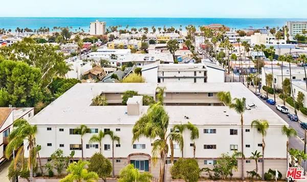 $3,500 | 2002 4th Street, Unit 203, Santa Monica, CA 90405