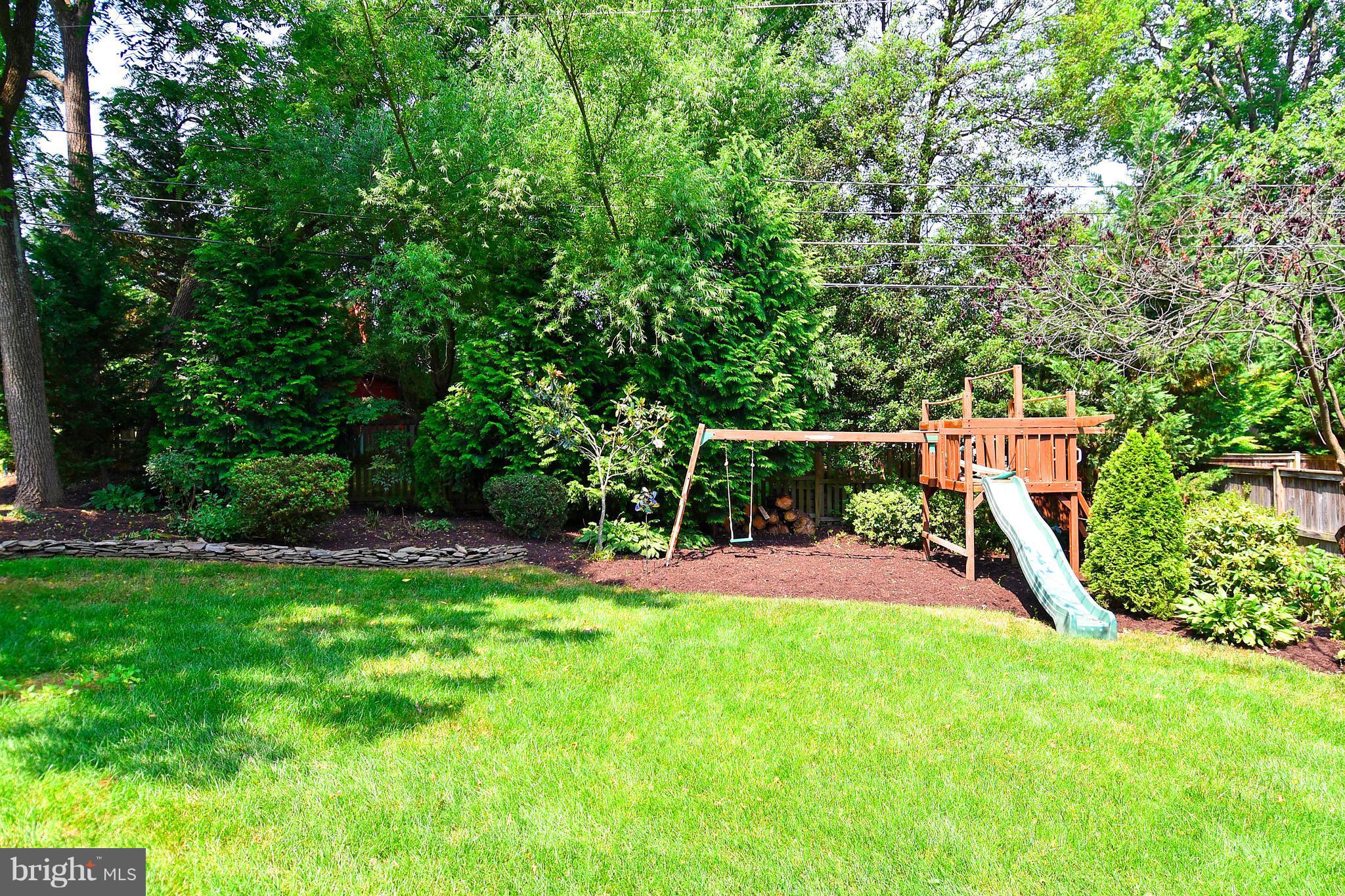 103 West George Mason Road Falls Church, VA 22046 - Photo 28 of 33 Terrific Backyard