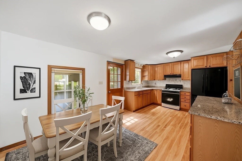 52 Richard Road Hanson, MA 02341 - Photo 1 of 32 Gallery Image 1