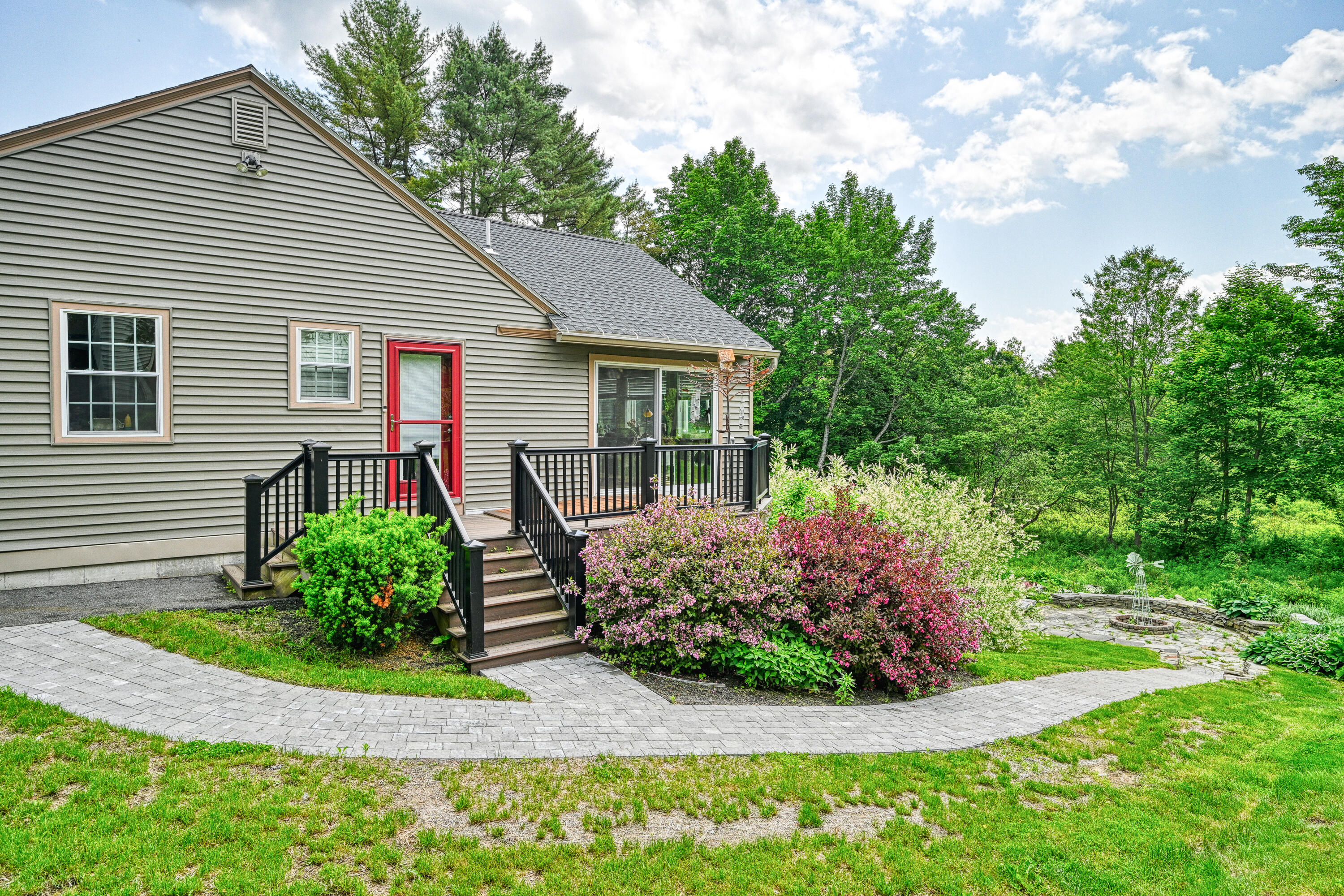 4 Mayflower Road Hallowell, ME 04347 - Photo 12 of 46 110015gr-106