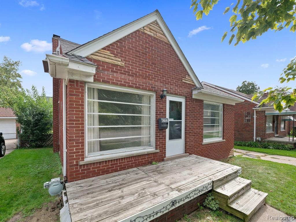 4252 Greenfield Road Berkley, MI 48072 - Photo 6 of 30