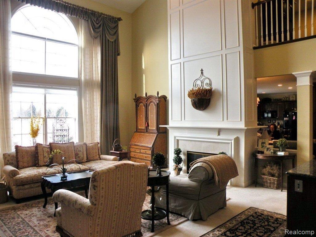 5656 Stonehaven Boulevard Rochester, MI 48306 - Photo 4 of 25 Great Room