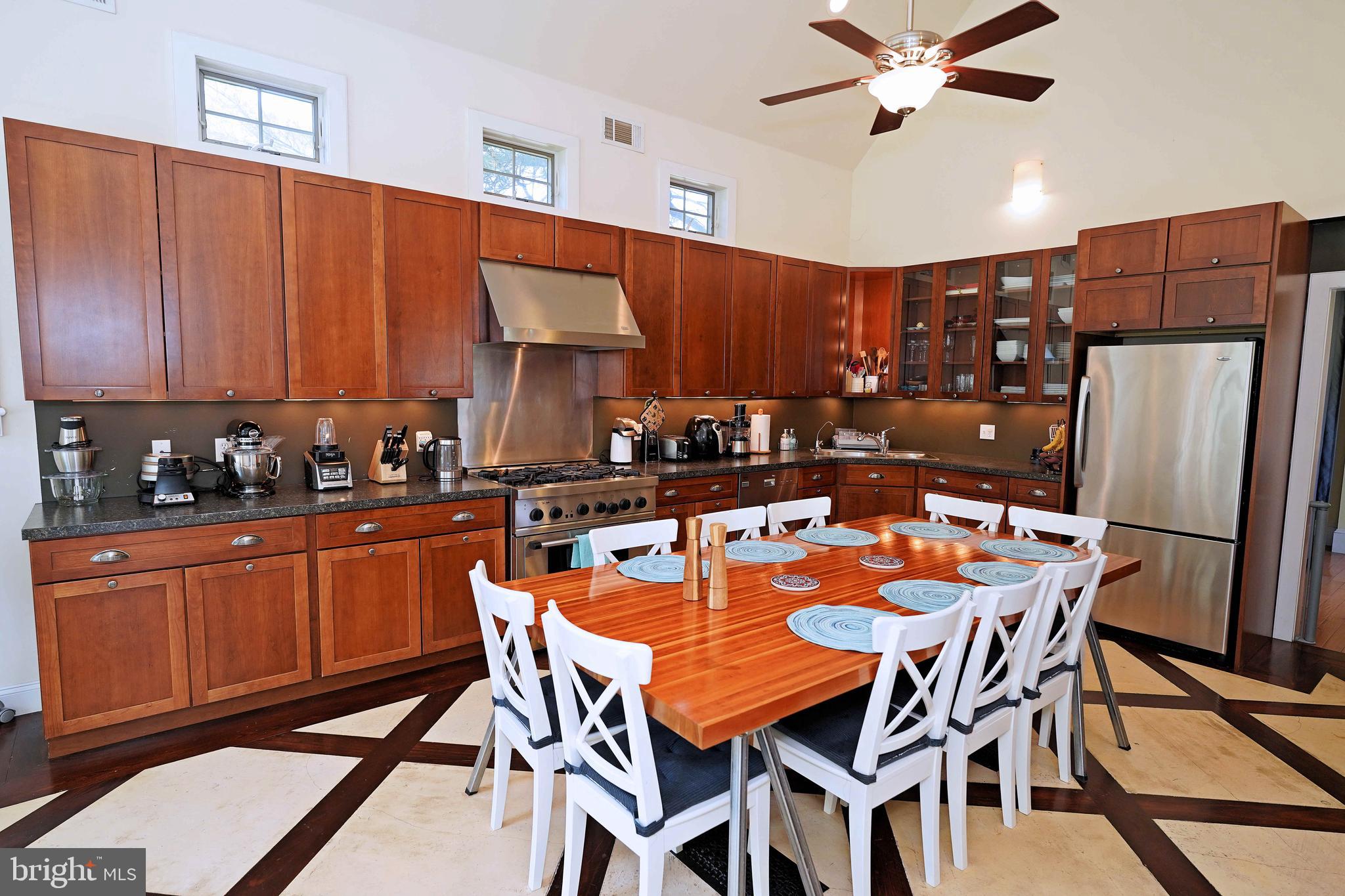 47 Diverty Road Pennington, NJ 08534 - Photo 13 of 54 Kitchen, ceiling fan