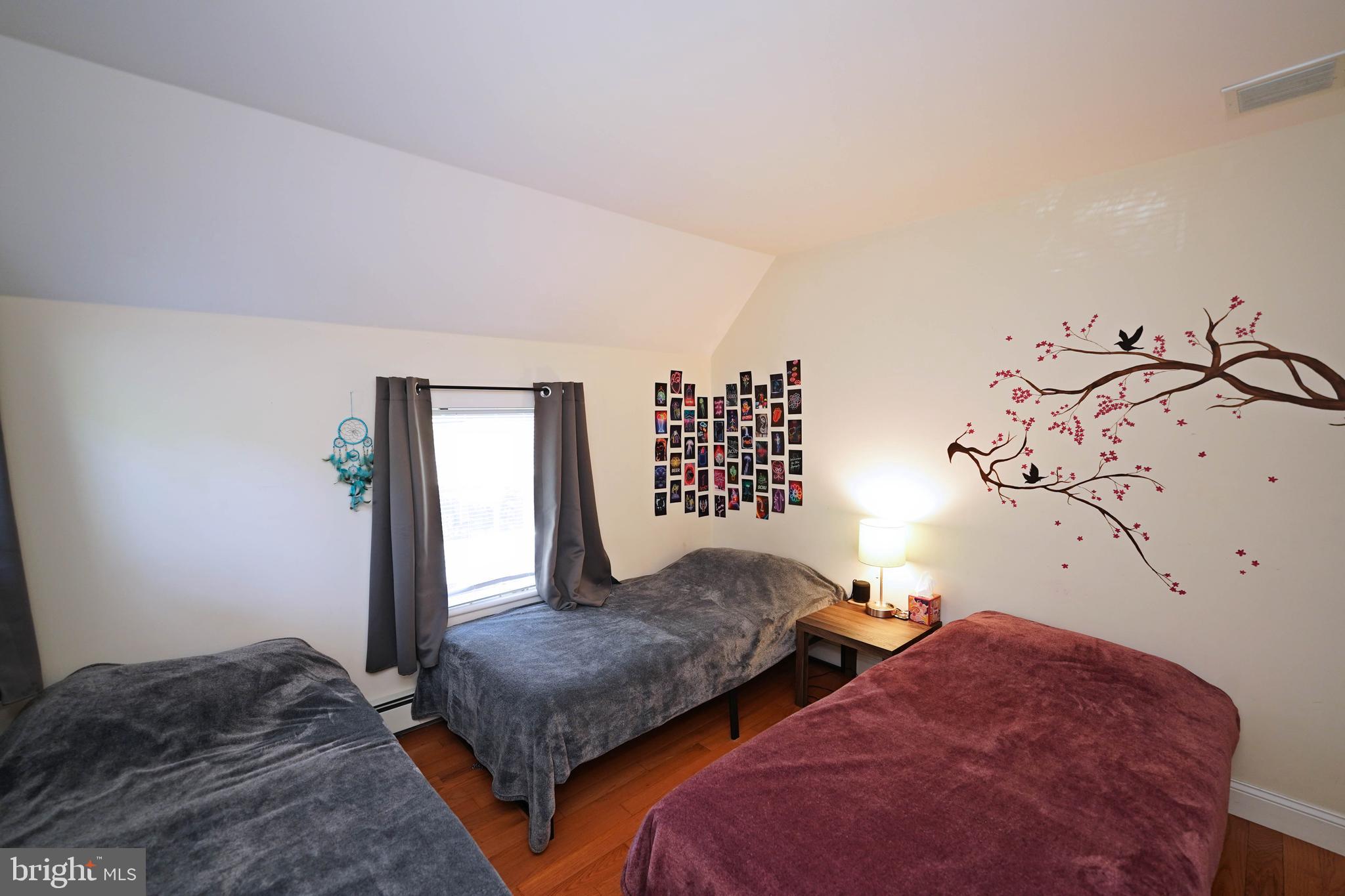 47 Diverty Road Pennington, NJ 08534 - Photo 33 of 54 Second bedroom