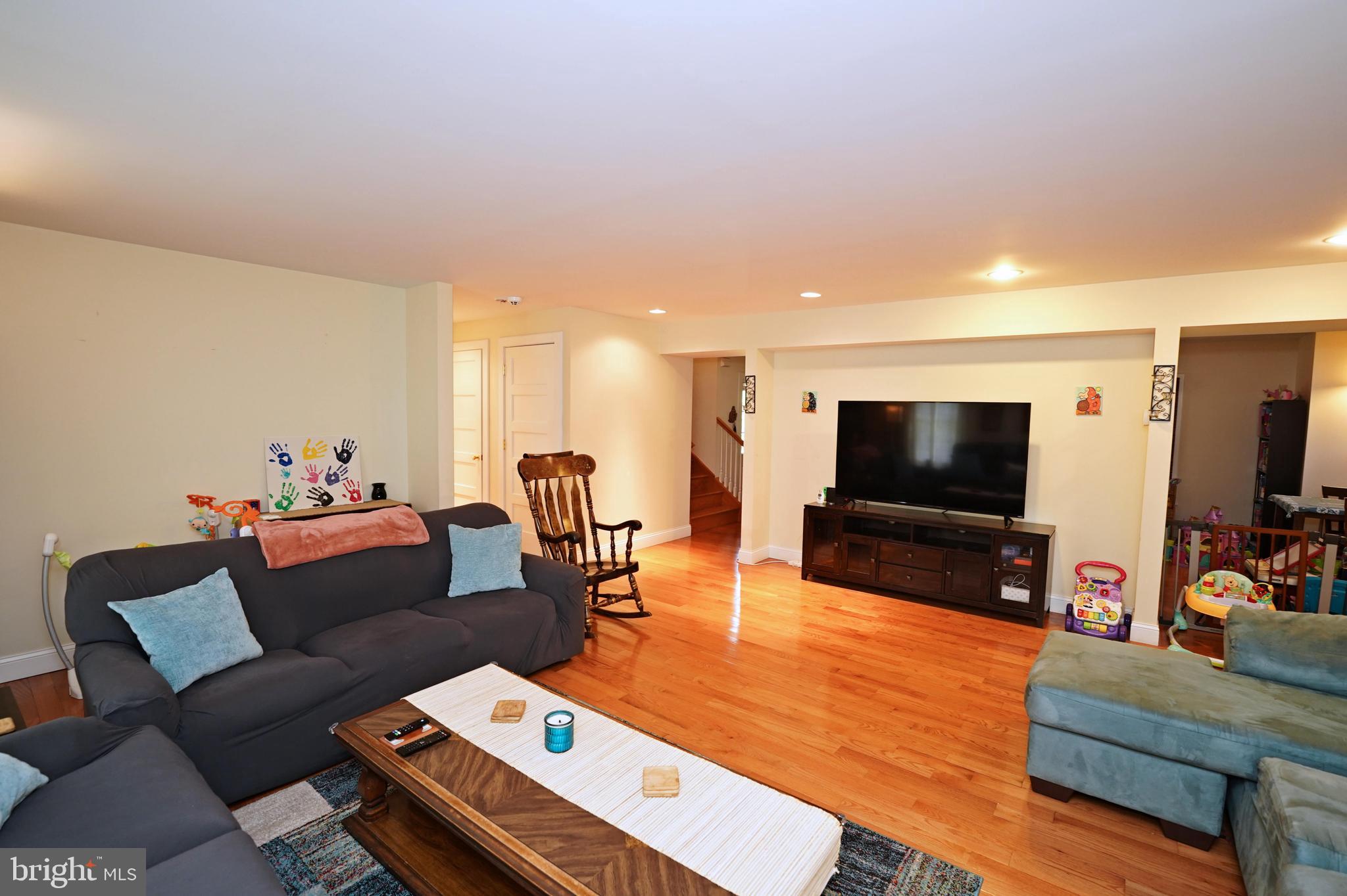 47 Diverty Road Pennington, NJ 08534 - Photo 7 of 54 Family Room