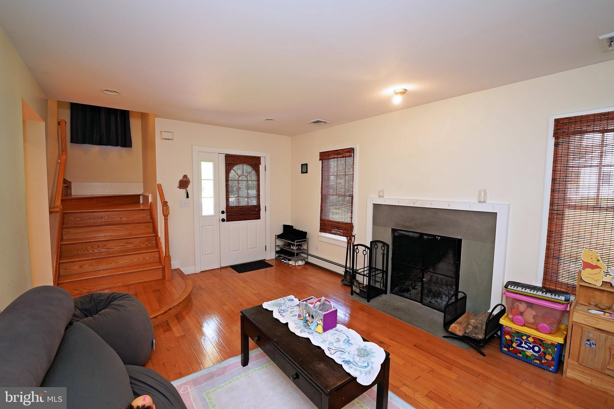 47 Diverty Road Pennington, NJ 08534 - Photo 8 of 54 Family Room