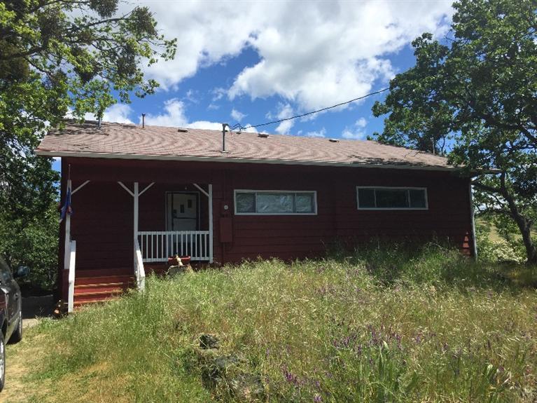 2784 North Valley View Road Ashland, OR 97520 - Photo 2 of 10 Additional Photo