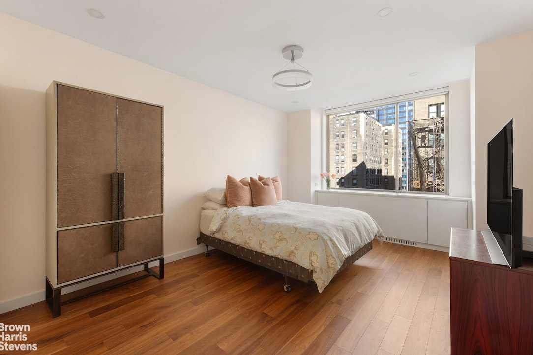 160 West 86th Street, Unit 10B Manhattan, NY 10024 - Photo 7 of 18