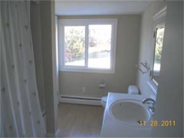130 Ipswich Road Topsfield, MA 01983 - Photo 11 of 13 Gallery Image 11