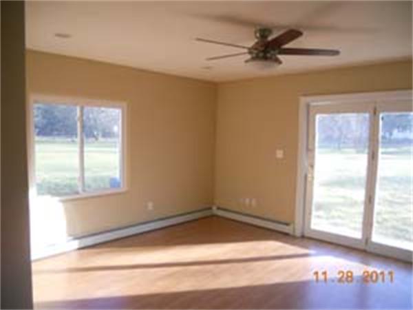 130 Ipswich Road Topsfield, MA 01983 - Photo 5 of 13 Gallery Image 5