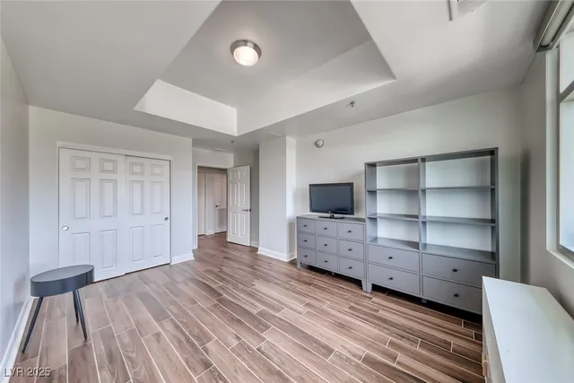 $3,400 | 150 South Las Vegas Boulevard, Unit 1803, Las Vegas, NV 89101