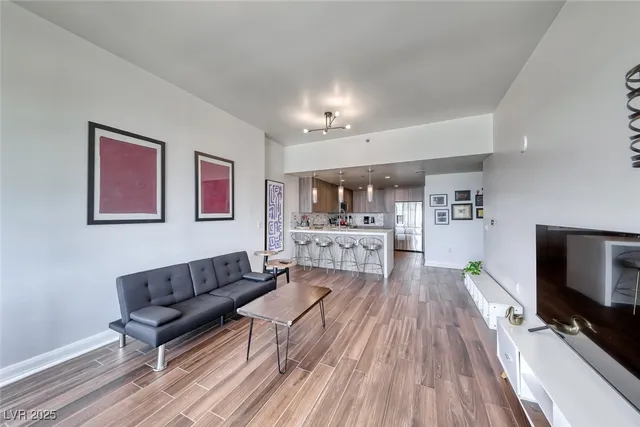 $3,400 | 150 South Las Vegas Boulevard, Unit 1803, Las Vegas, NV 89101