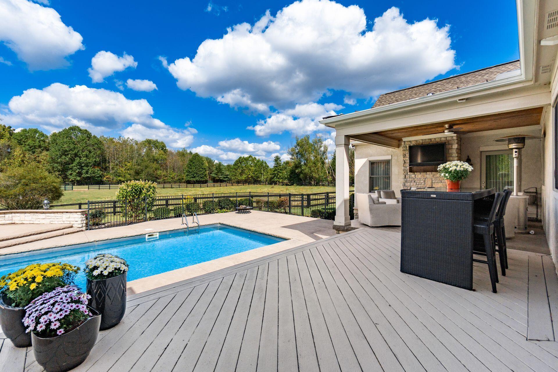6861 Heverlo Road Sunbury, OH 43074 - Photo 66 of 104 Pool & Deck