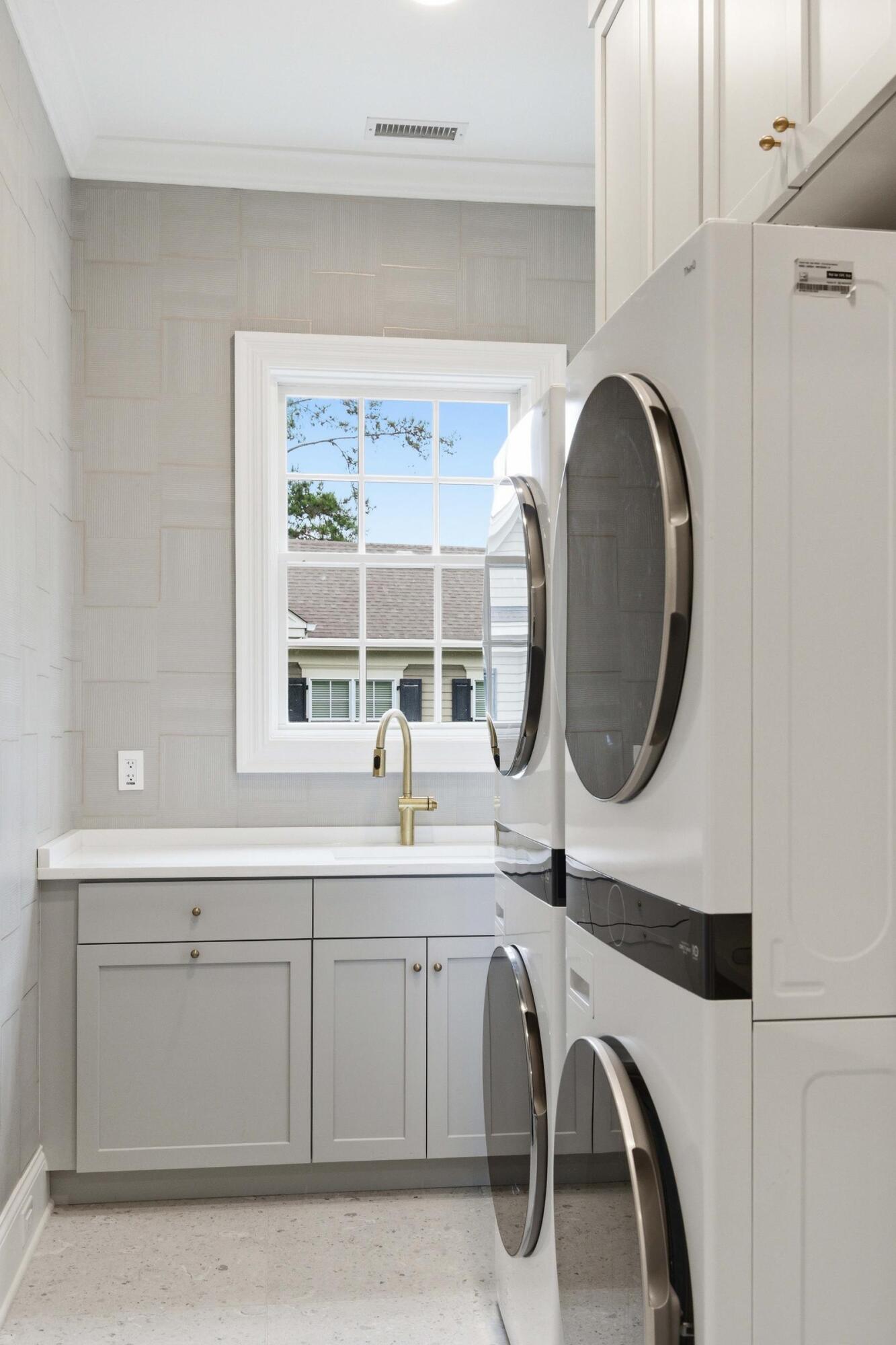 217 King George Street Charleston, SC 29492 - Photo 36 of 80 38