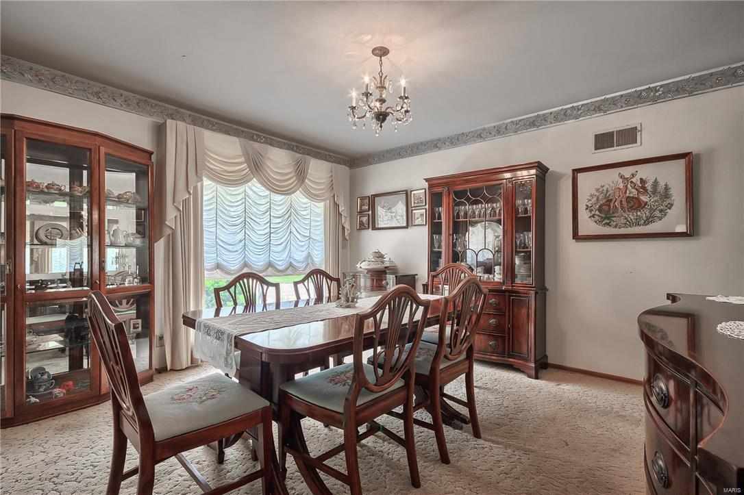 5363 Kerth Road St. Louis, MO 63128 - Photo 5 of 18 Gallery Image 5