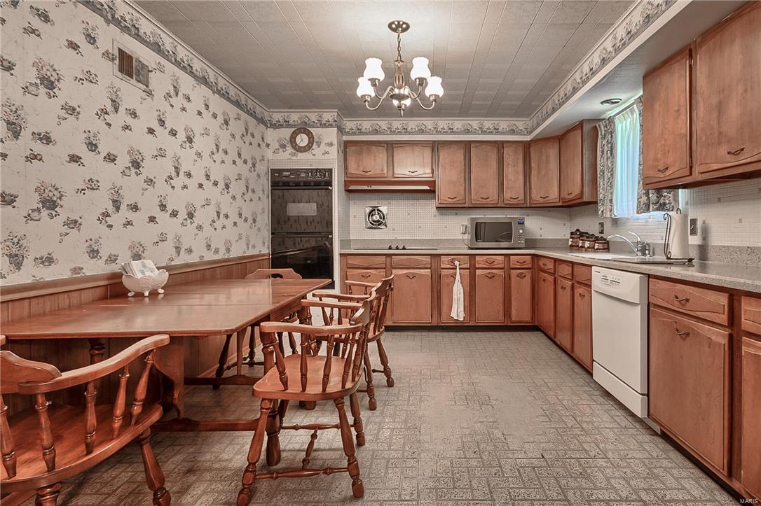 5363 Kerth Road St. Louis, MO 63128 - Photo 8 of 18 Gallery Image 8
