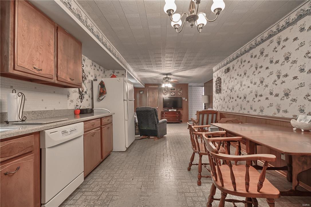 5363 Kerth Road St. Louis, MO 63128 - Photo 9 of 18 Gallery Image 9