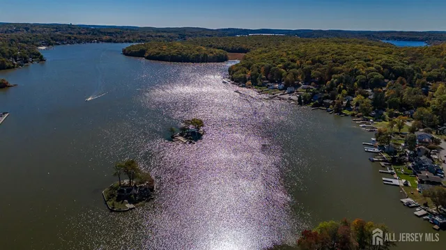 $585,000 | 33 Shore Road, Lake Hopatcong, NJ 07849