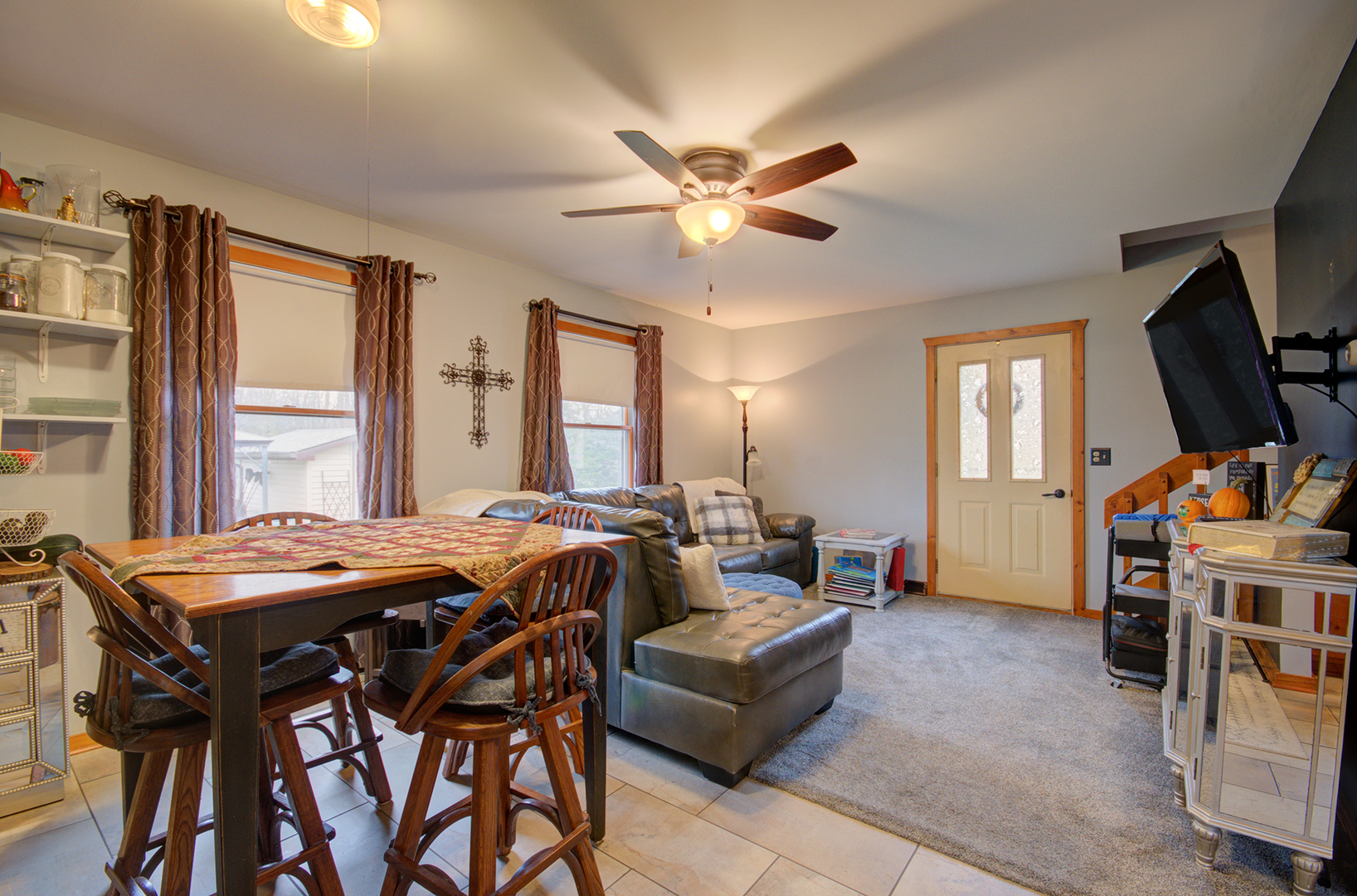 128 Tully Road Wilmington, IL 60481 - Photo 3 of 35 Gallery Image 3