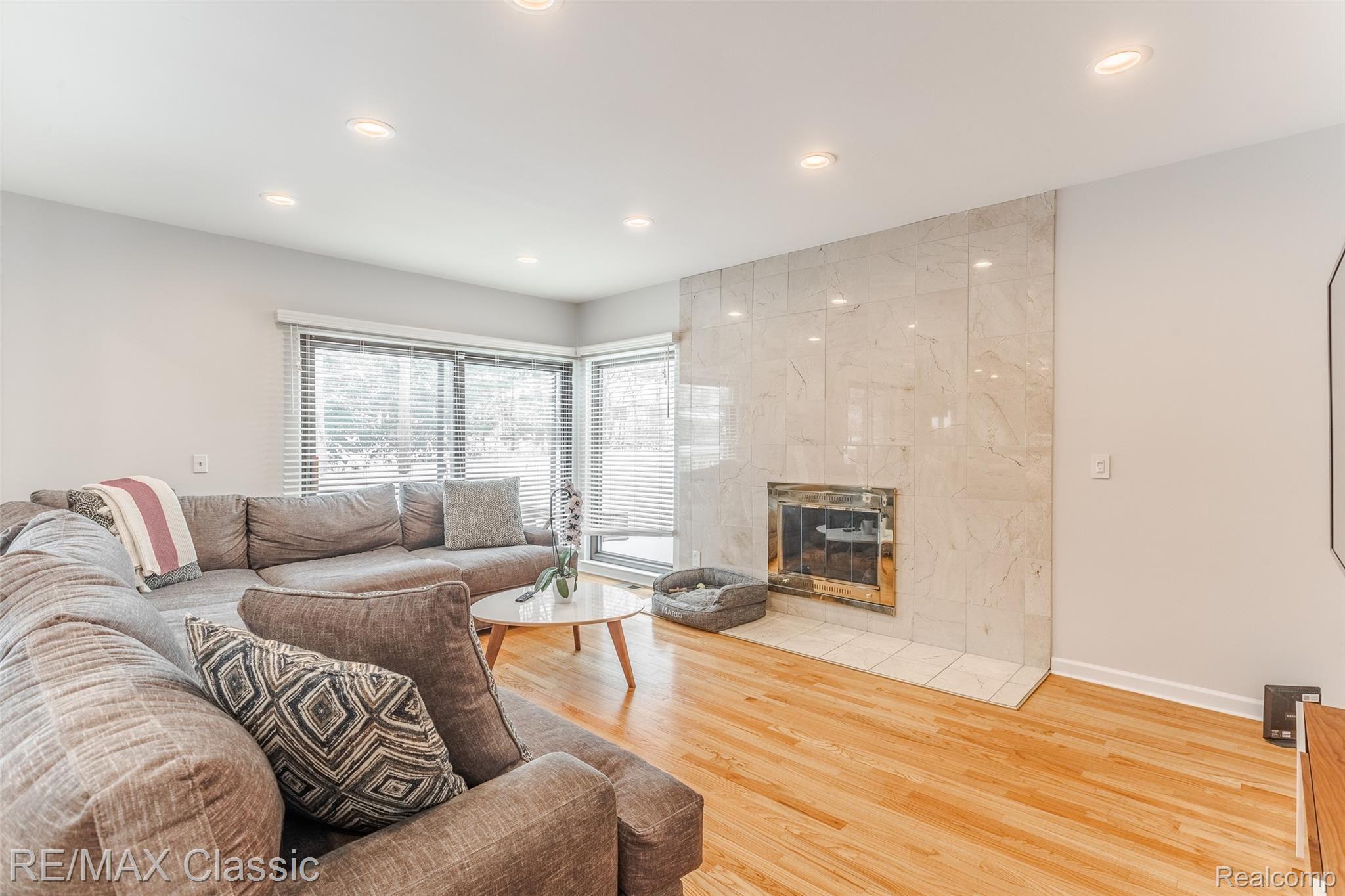 5151 Patrick Road West Bloomfield, MI 48322 - Photo 26 of 43 Patrick-19.jpg